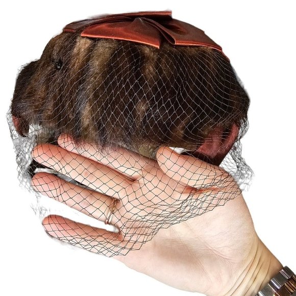 1950s Small Hat Brown Fur Fabric Bow Netting Rust Orange Organza Housewife - Picture 9 of 11